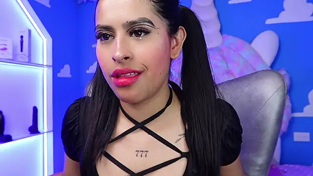 miss romyna online show from 01.28.25