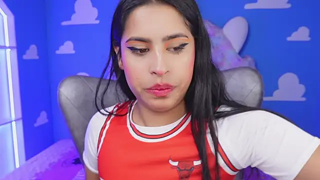 miss romyna online show from 09.30.25