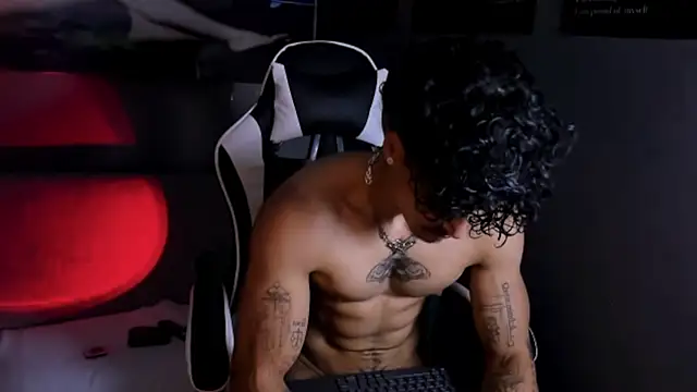 Thomas Fit1 online show from 04.18.26