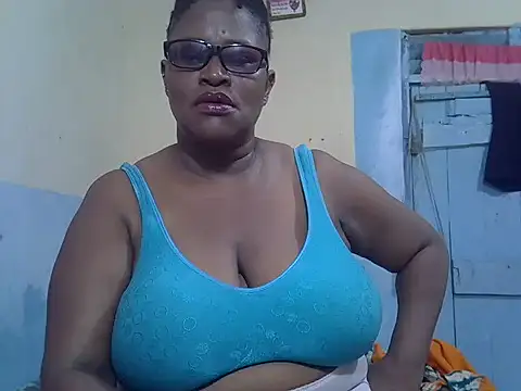 Snapshot of sexy_bigboobss chatting on 10.14.25 sexy bigboobss online show from 10.14.25