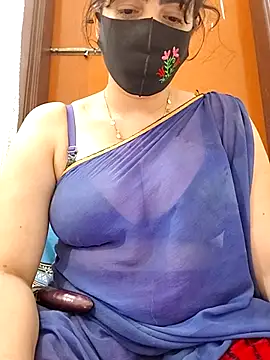 Snapshot of Anjel_Sadia chatting on 10.10.25 Anjel Sadia online show from 10.10.25