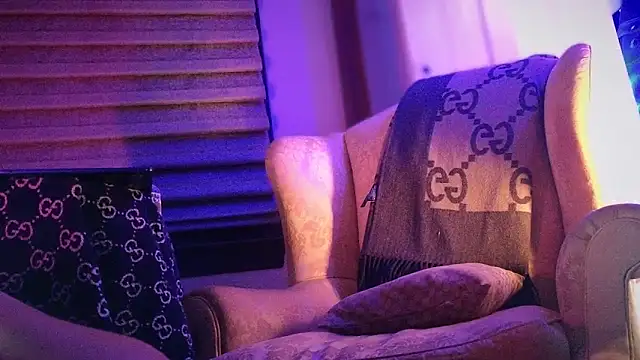 YouLikeBigDick9 online show from 02.24.25