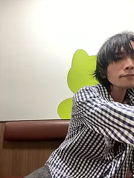 Snapshot of Katakuriko-Denpun chatting on 06.14.26 Katakuriko-Denpun online show from 06.14.26