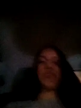 Snapshot of AnthonelaDuque chatting on 03.18.25 AnthonelaDuque online show from 03.18.25