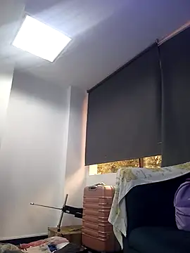 Snapshot of AnthonelaDuque chatting on 12.02.25 AnthonelaDuque online show from 12.02.25