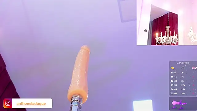 Snapshot of AnthonelaDuque chatting on 12.15.25 AnthonelaDuque online show from 12.15.25