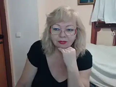 EvelynLoveShy online show from 12.25.24