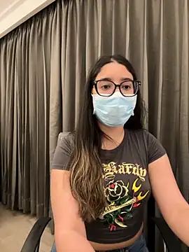 jAsMinE678 online show from 05.13.26