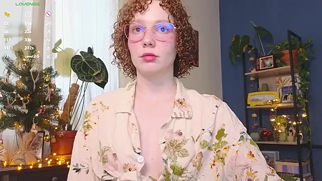 Snapshot of _lightmyfire chatting on 12.28.24 lightmyfire online show from 12.28.24