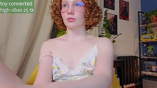 Snapshot of _lightmyfire chatting on 03.05.25 lightmyfire online show from 03.05.25