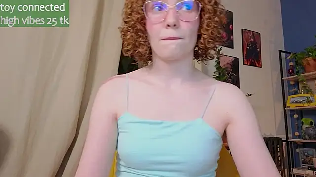 Snapshot of _lightmyfire chatting on 03.08.25 lightmyfire online show from 03.08.25