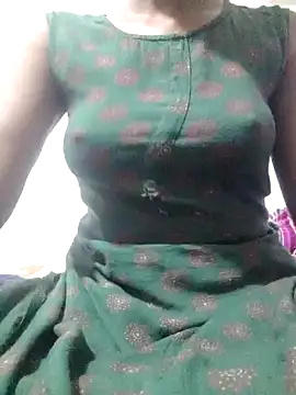 Snapshot of rituporna2004 chatting on 12.14.24 rituporna2004 online show from 12.14.24