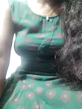 Snapshot of rituporna2004 chatting on 01.29.25 rituporna2004 online show from 01.29.25