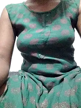 Snapshot of rituporna2004 chatting on 02.08.25 rituporna2004 online show from 02.08.25