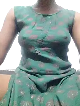 Snapshot of rituporna2004 chatting on 03.06.25 rituporna2004 online show from 03.06.25