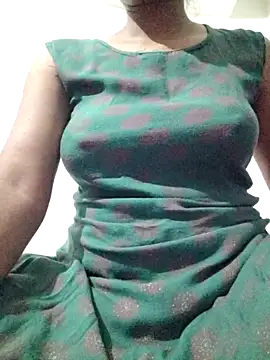 rituporna2004 online show from 03.18.26