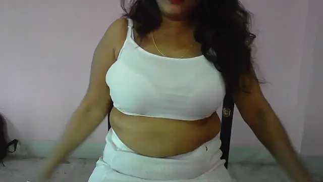 my-laila online show from 02.15.26