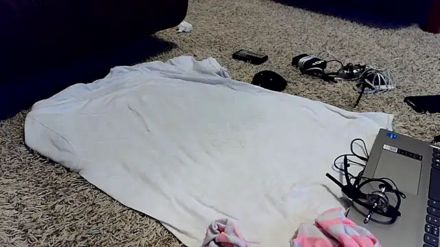 femgui69 online show from 04.19.26