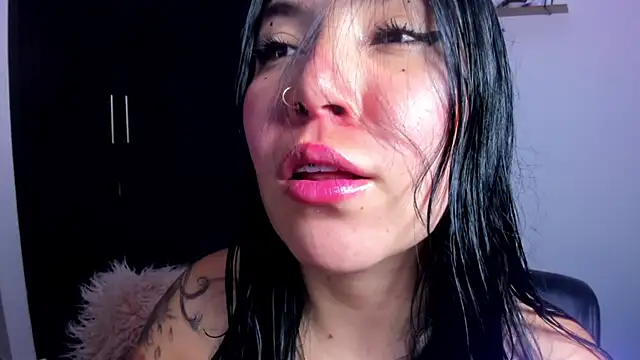 AilynRed online show from 01.07.25