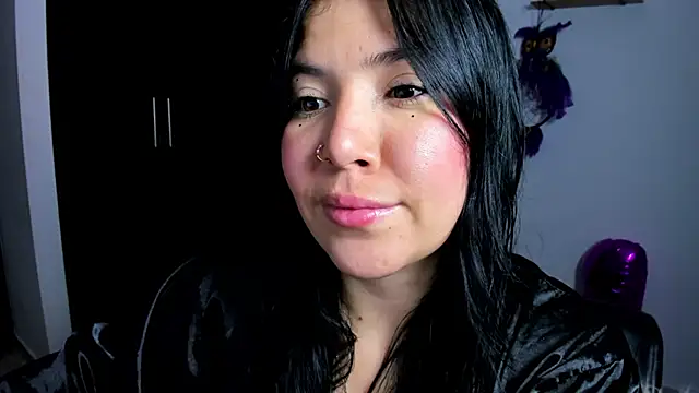 AilynRed online show from 01.21.25