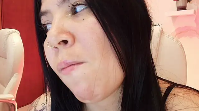 AilynRed online show from 02.21.25