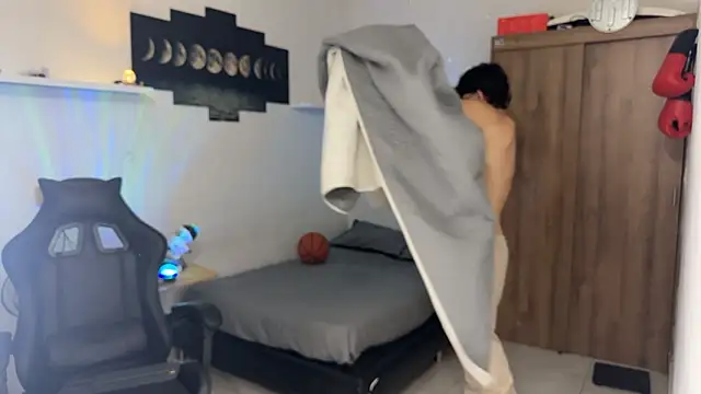 Kisan Smith online show from 02.23.26