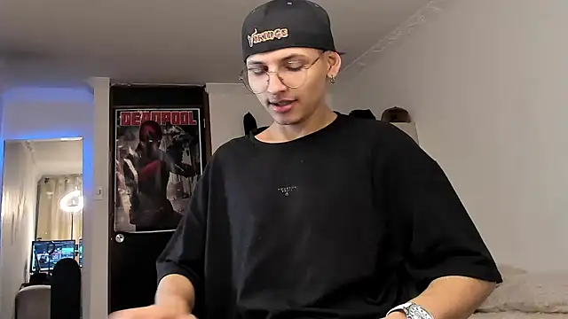 a lejandro 0 8 online show from 12.21.24