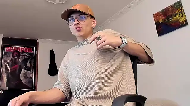 a lejandro 0 8 online show from 12.25.24