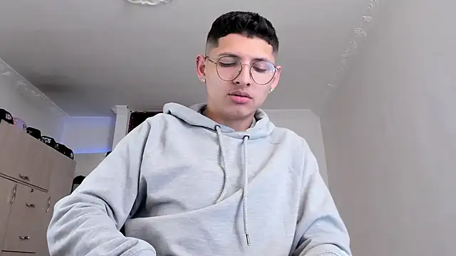 a lejandro 0 8 online show from 01.22.25