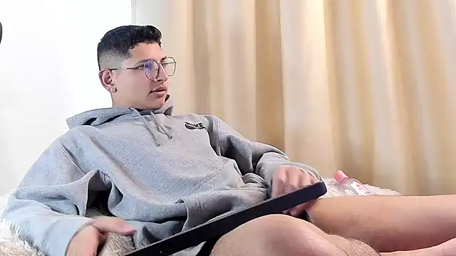 a lejandro 0 8 online show from 02.09.25