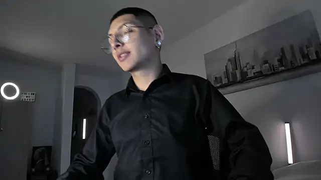 a lejandro 0 8 online show from 03.15.25