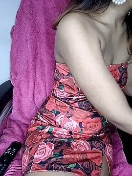 Snapshot of Leeeezzzz_roy chatting on 09.08.25 Leeeezzzz roy online show from 09.08.25