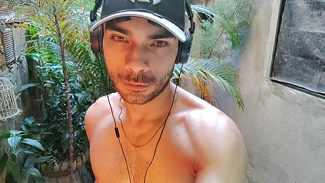 sexyboycolombi4 online show from 01.23.25