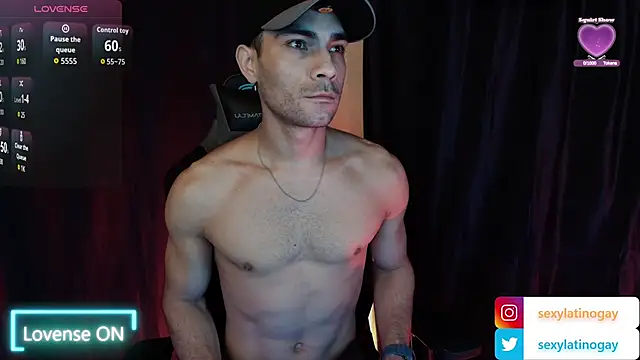 Snapshot of sexyboycolombi4 chatting on 01.12.26 sexyboycolombi4 online show from 01.12.26