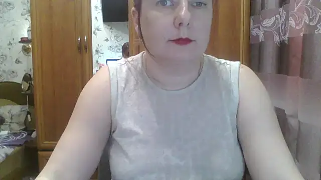 Snapshot of SophieNightAh chatting on 01.25.25 SophieNightAh online show from 01.25.25