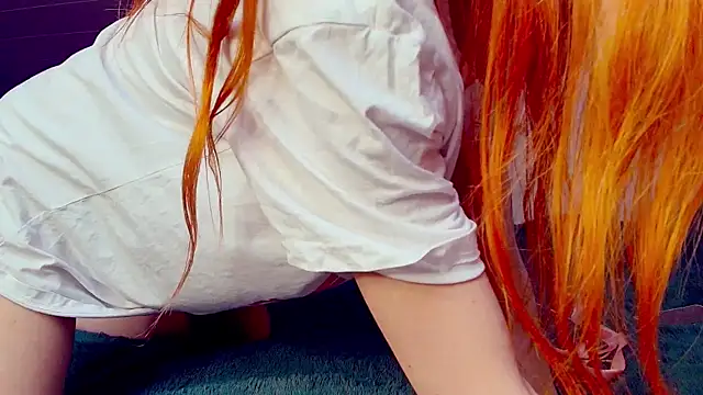 Snapshot of Meowroslava chatting on 12.05.25 Meowroslava online show from 12.05.25