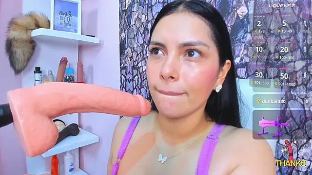 evelinn belen online show from 10.28.25