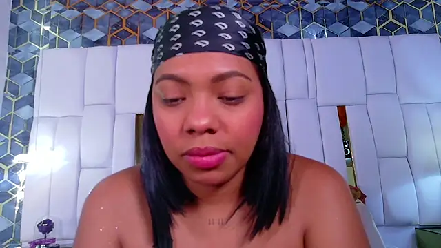 lia mariana online show from 10.10.25