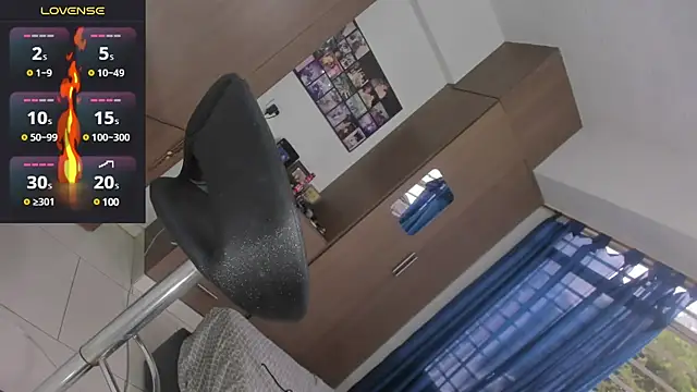 Snapshot of MissIvanna chatting on 03.08.25 MissIvanna online show from 03.08.25