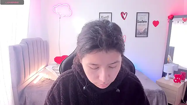 Amy joones online show from 02.24.25