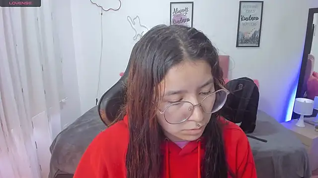 Amy joones online show from 11.08.25