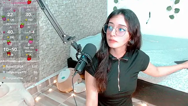 emma unu online show from 02.13.25