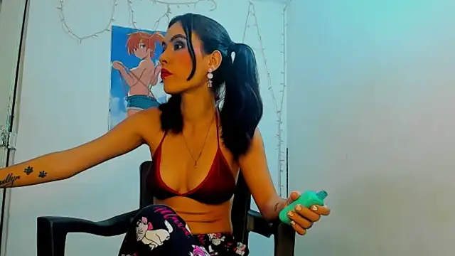 Snapshot of marlynmartinez chatting on 12.03.24 marlynmartinez online show from 12.03.24