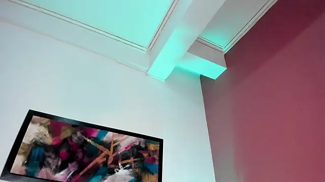 Snapshot of SiennaVidaal chatting on 12.28.24 SiennaVidaal online show from 12.28.24