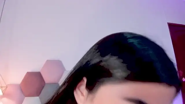 Snapshot of SiennaVidaal chatting on 01.07.25 SiennaVidaal online show from 01.07.25