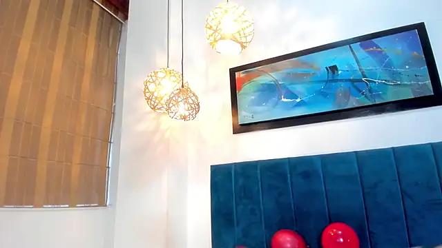 Snapshot of SiennaVidaal chatting on 02.14.25 SiennaVidaal online show from 02.14.25