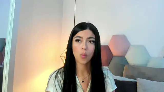 Snapshot of SiennaVidaal chatting on 03.10.25 SiennaVidaal online show from 03.10.25