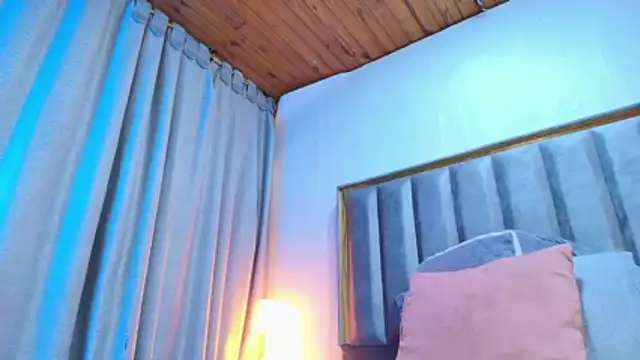 Eda Bonne online show from 04.06.26