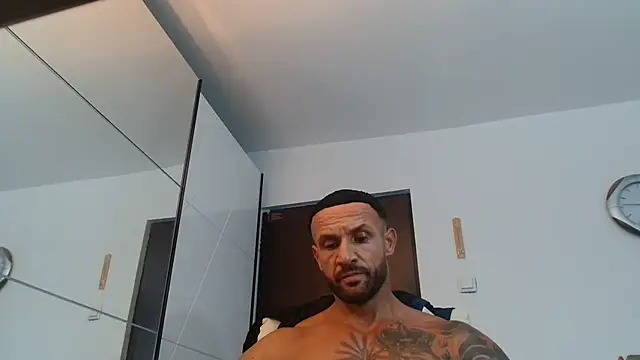 Snapshot of Magnificmuscles89 chatting on 07.17.26 Magnificmuscles89 online show from 07.17.26