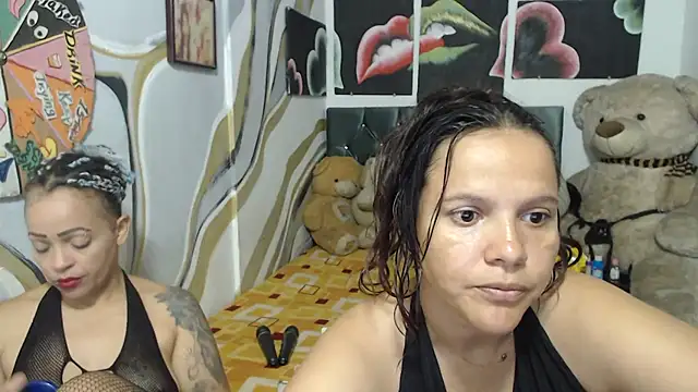 manzanahot9 online show from 12.04.25